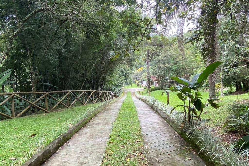 Sitio Vale Da Colina-Nazare Paulista - 10 Pessoas Villa Ngoại thất bức ảnh
